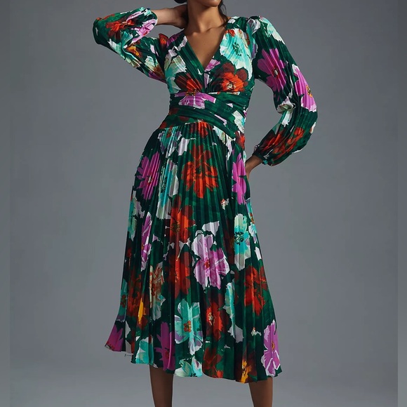 Maeve Dresses & Skirts - Maeve Anthropologie Pleated V-Neck Dress Floral Midi Long Sleeve 12
